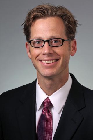 Dr. Christopher Burns, Critical Care Surgery, South Shore Hospital