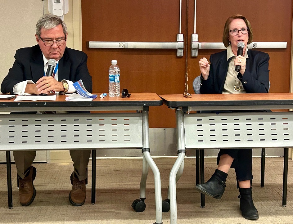 Colleen Hession speaking at South Shore Health Schwartz Rounds